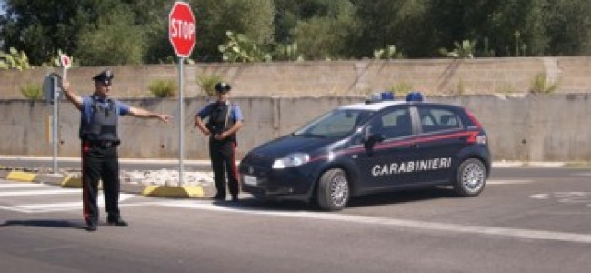Corigliano, droga in auto. Carabinieri fermano due giovani a posto di blocco