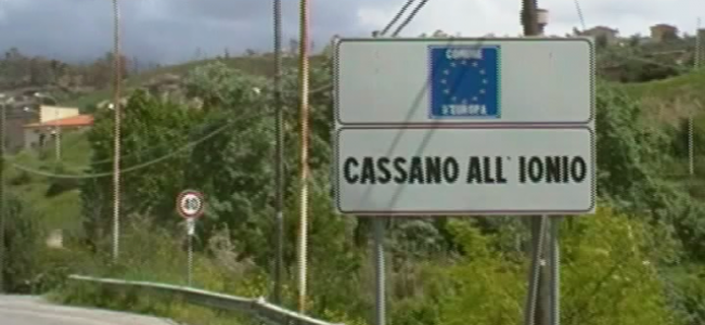 Cassano, arrestati due giovani per rapina