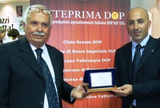 Limone Rocca Imperiale premiato a Salone Gusto Torino (VIDEO)
