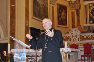 Mons. Galantino annuncia la visita del Papa a Cassano