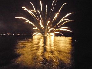 Fuochi sull'Acqua a Rossano (Foto di Antonio  Le Fosse)