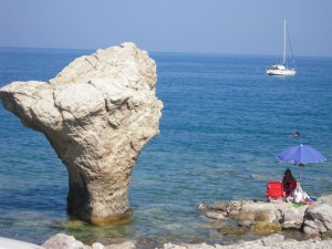 Spiaggia di Roseto Capo Spulico nell'Alto Jonio cosentino