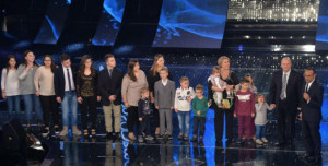 La famiglia Anania sul palco dell'Ariston